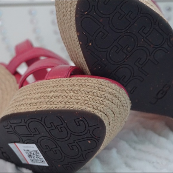 NEW UGG W JACKILYN WEDGE PINK SIZE 6.5 - Picture 3 of 5